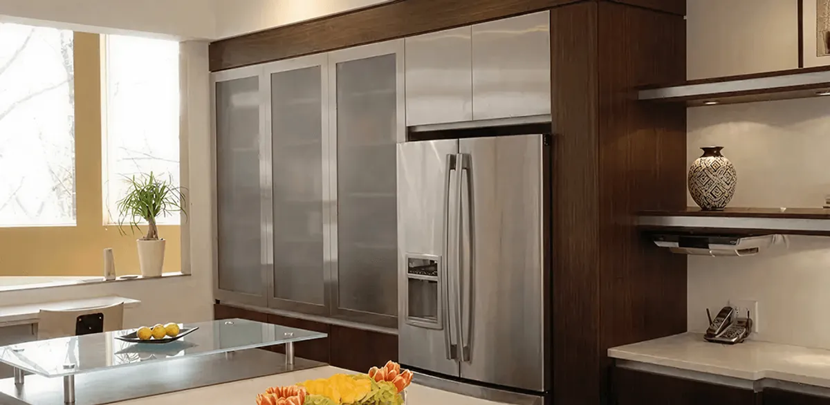 Cabinet door replacement and modern kitchen cabinet upgrade in Lakeland, FL